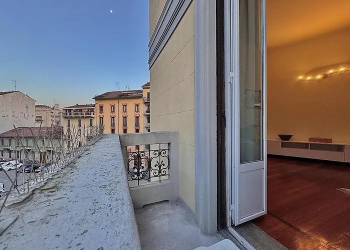 - - Lubiz - * Milano